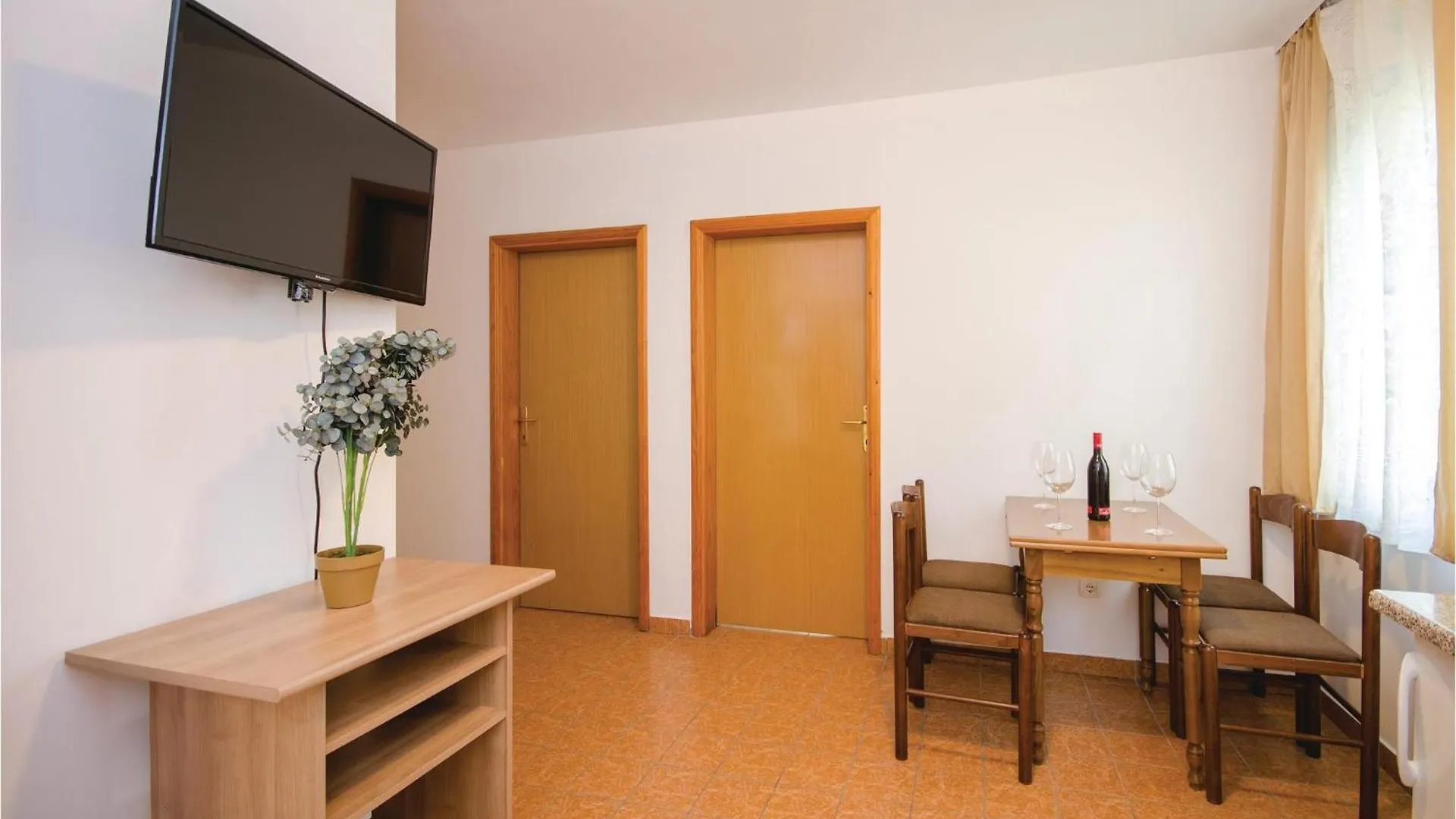 Beautiful Apartment In Okrug Gornji With Wifi 트로기르 0*,  크로아티아