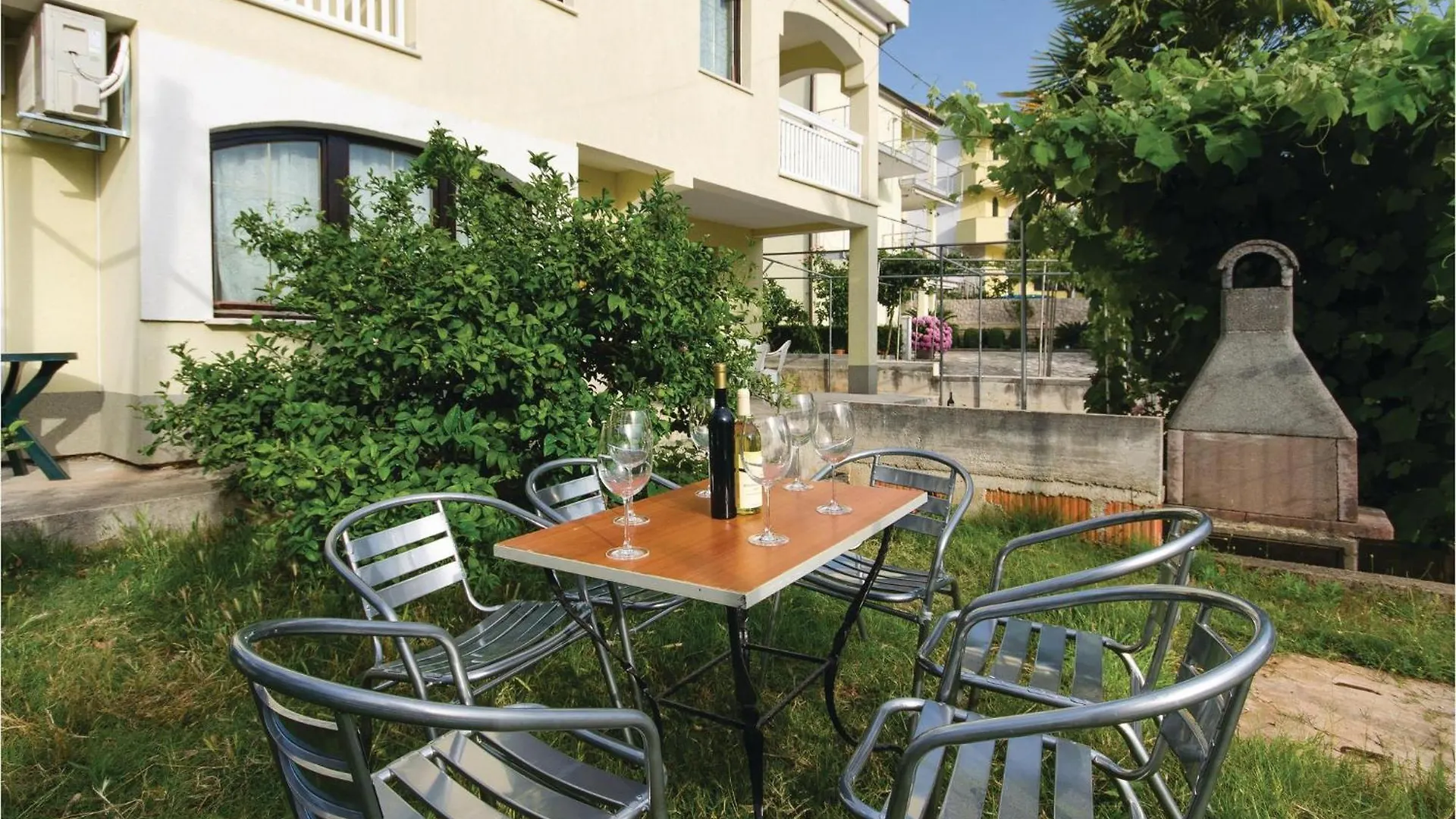 Beautiful Apartment In Okrug Gornji With Wifi Trogir 0*,