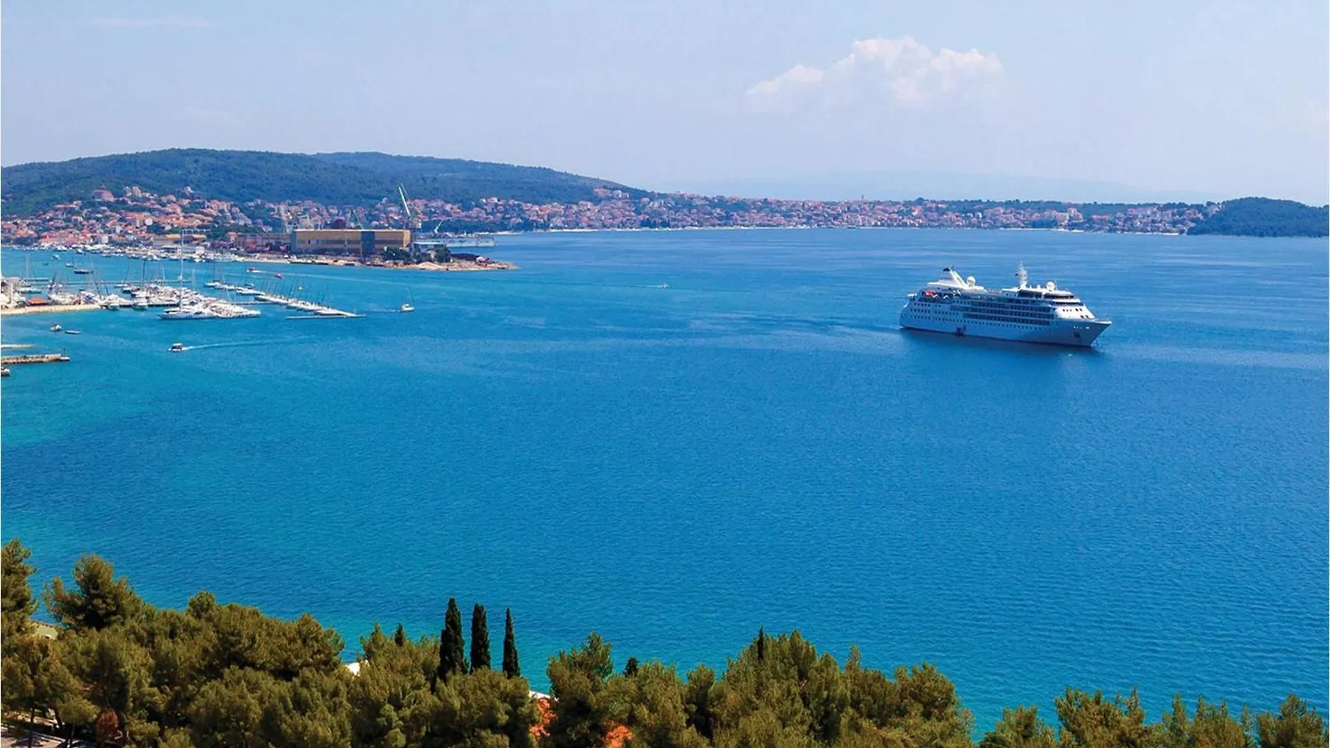 Beautiful Apartment In Okrug Gornji With Wifi Trogir